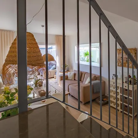 Lejlighed Terrace, Pool, Near & Office